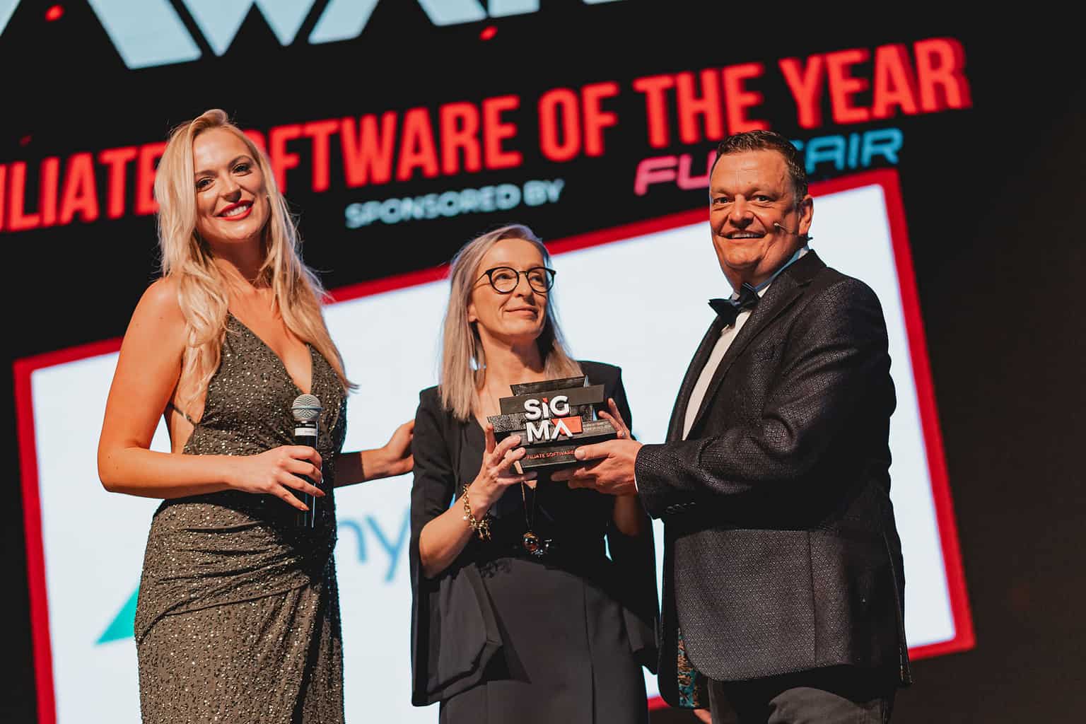 SiGMA Malta Gaming Awards 2019, software afiliado de Jessica Walker del año EveryMatrix Jon Thompson